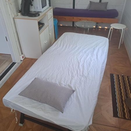 ホテル Chalet Pour 5 Personnes Equipe Sur Emplacement Privatif Dans Camping 4 Etoiles Appartenant Et Gere Par Un Particulier フォワ エクステリア 写真