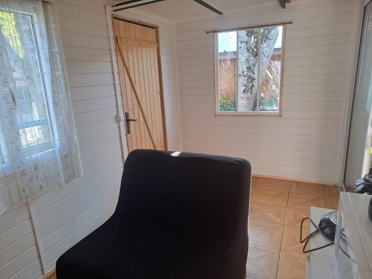 ホテル Chalet Pour 5 Personnes Equipe Sur Emplacement Privatif Dans Camping 4 Etoiles Appartenant Et Gere Par Un Particulier フォワ エクステリア 写真
